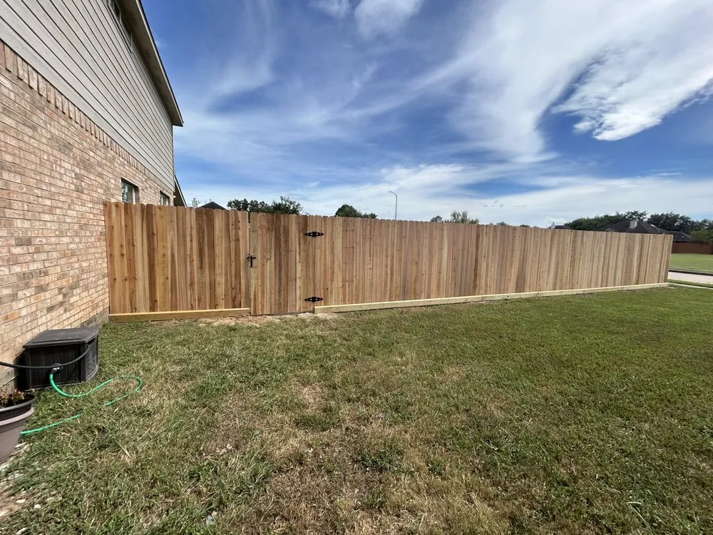 Affordable outdoor landscaping in Pearland, TX - Souto's Landscaping & Fencing