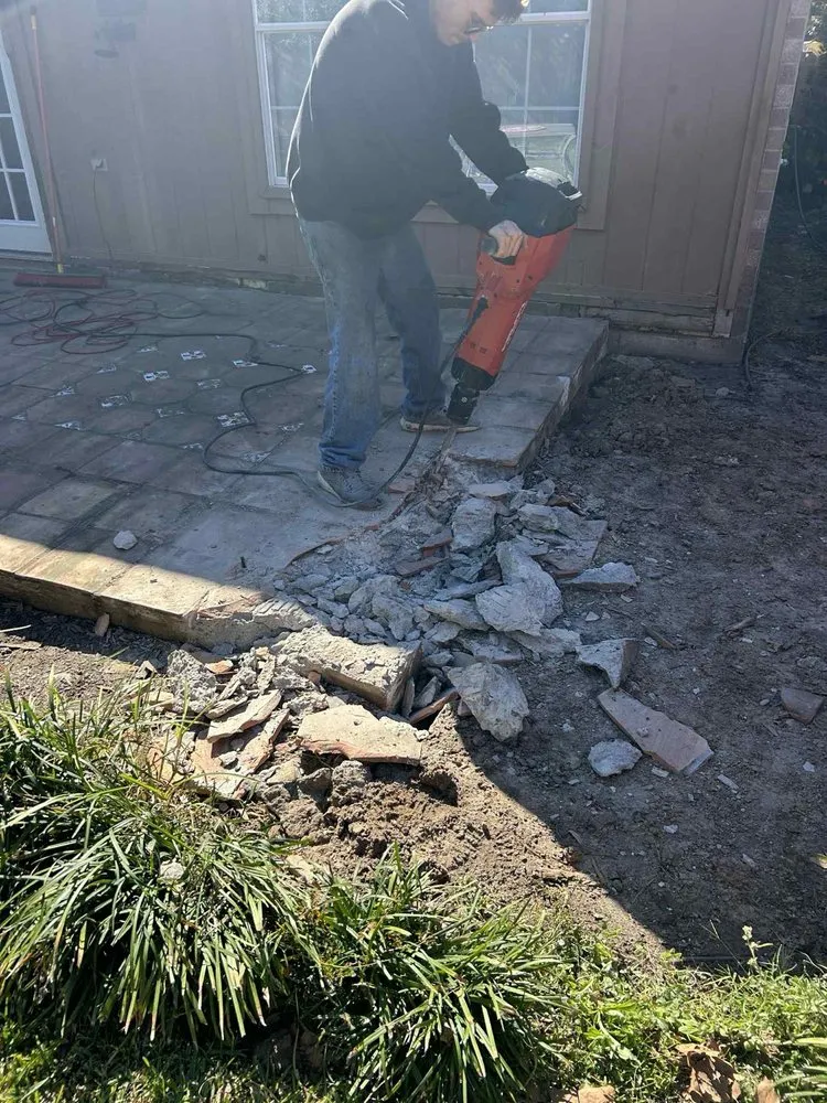 Custom landscape installation for beautiful yards in Pearland, TX by Souto's Landscaping & Fencing