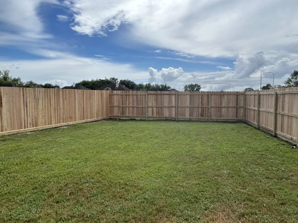 Top-rated outdoor landscaping in Pearland, TX - Souto's Landscaping & Fencing