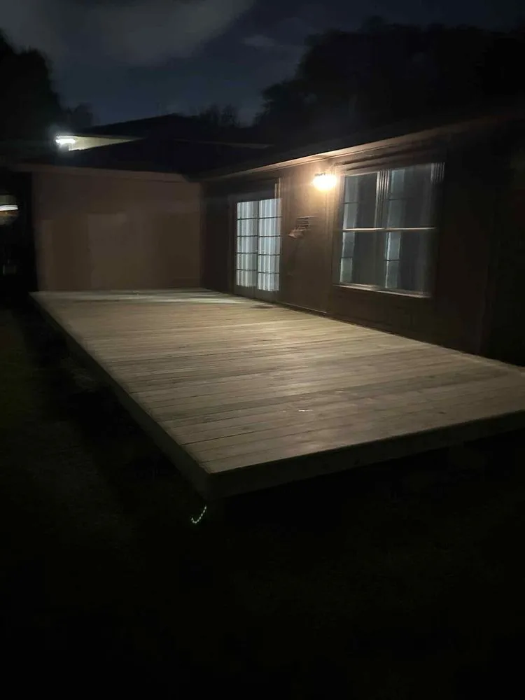 Top-rated lawn mowing service for homes in Pearland, TX by Souto's Landscaping & Fencing