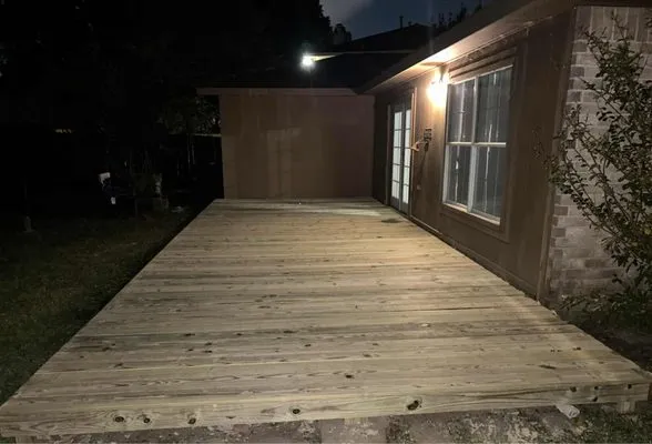 Souto's Landscaping & Fencing Logo