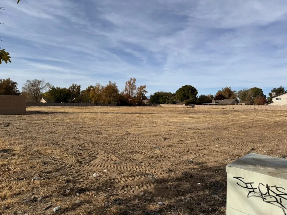 Reliable yard maintenance in Lancaster, CA by Souza & Son Earthworks