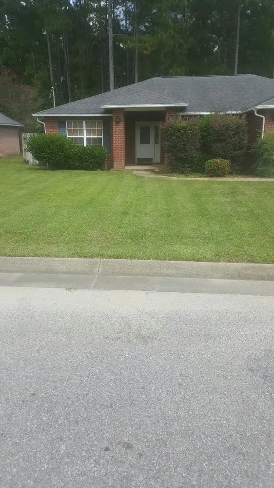 Top-rated yard maintenance near you in Gulf Breeze, FL by Sowing Seeds Lawn Service