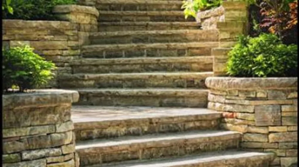 Reliable lawn care service experts serving El Paso, TX - SP & LC Landscape Contractors