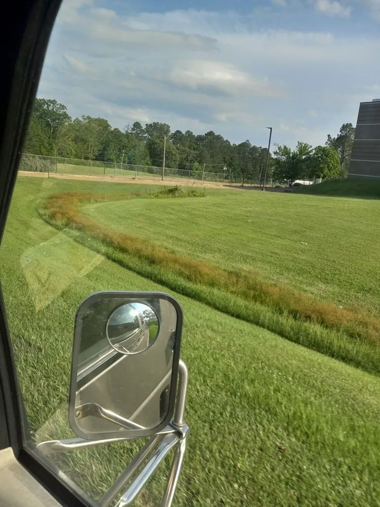 Top-rated outdoor landscaping in Vicksburg, MS - S&P Lawn service