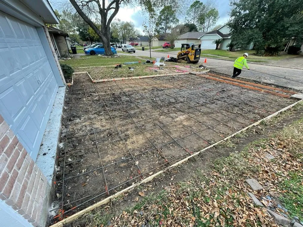 Reliable lawn mowing service in Tomball, TX - Space City Pro Construction