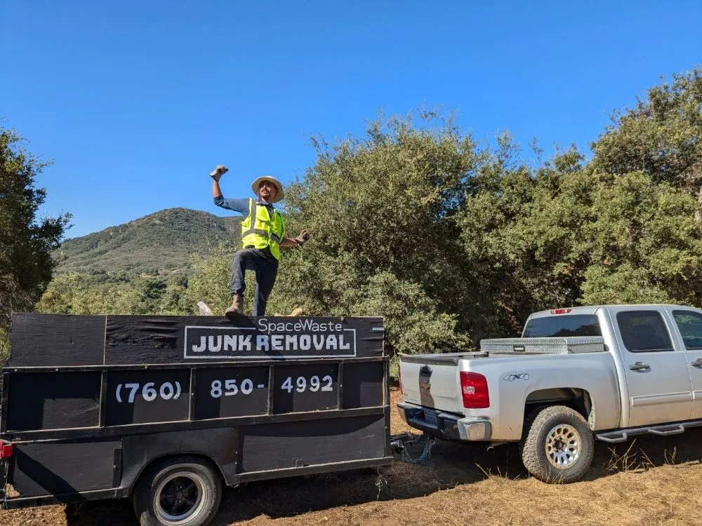 Reliable lawn mowing service in Fallbrook, CA - SpaceWaste