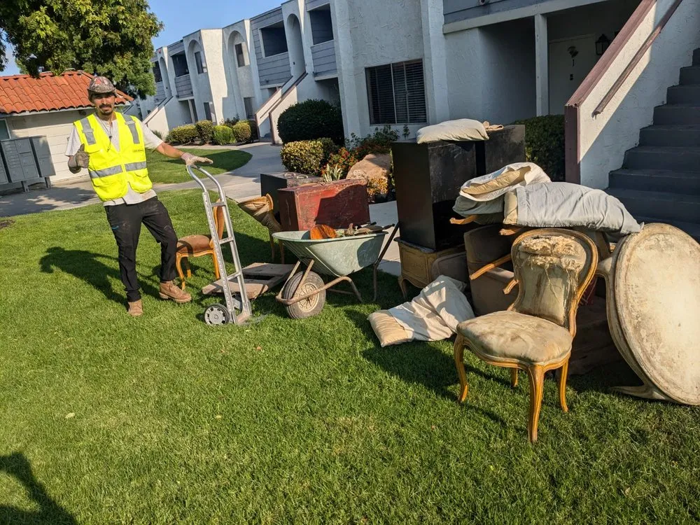 Local yard maintenance experts serving Fallbrook, CA - SpaceWaste