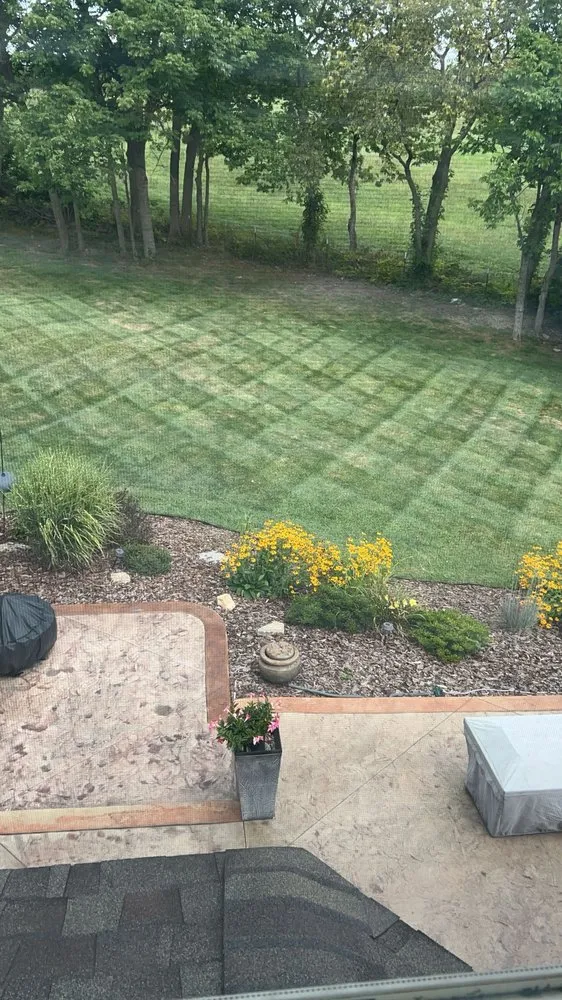 Reliable landscaping services experts serving Lebanon, OH - Spade’s Lawn Care and Landscape