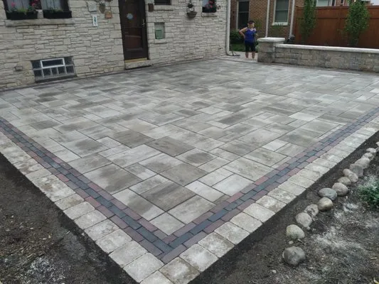 Spahn Manning Landscape Logo