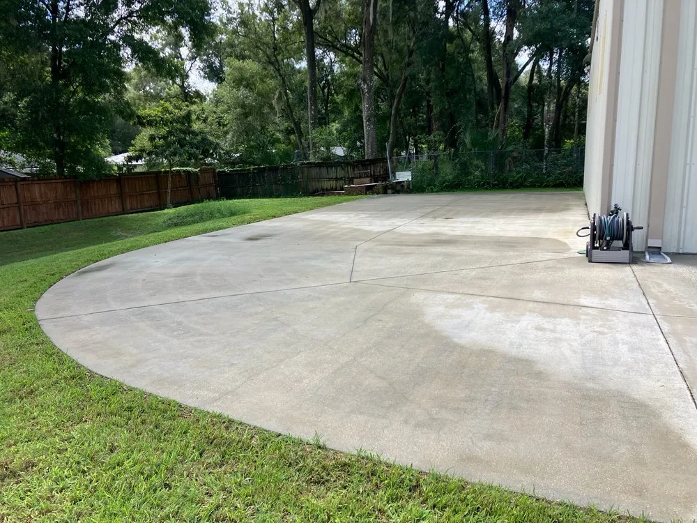 Reliable yard maintenance in Deland, FL - Sparkling Clean Inside And Out