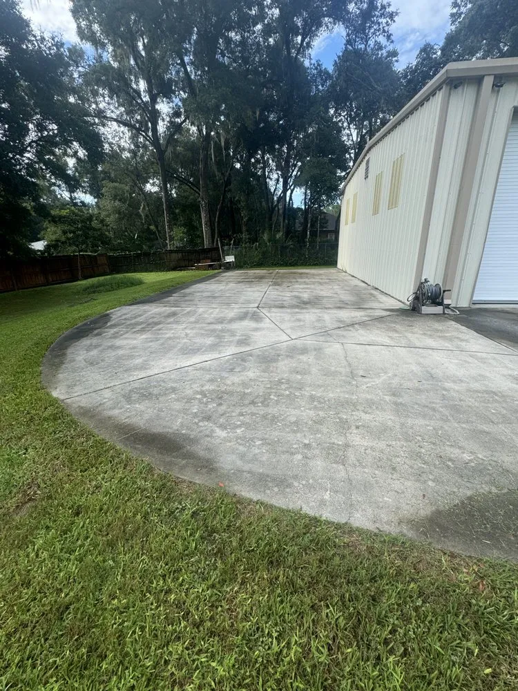 Reliable landscape installation for residential properties in Deland, FL by Sparkling Clean Inside And Out
