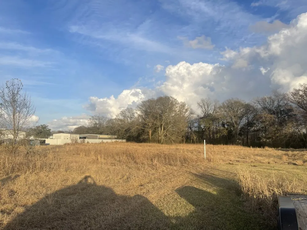 Affordable lawn care service experts serving Maurice, LA - Spartan Land Management