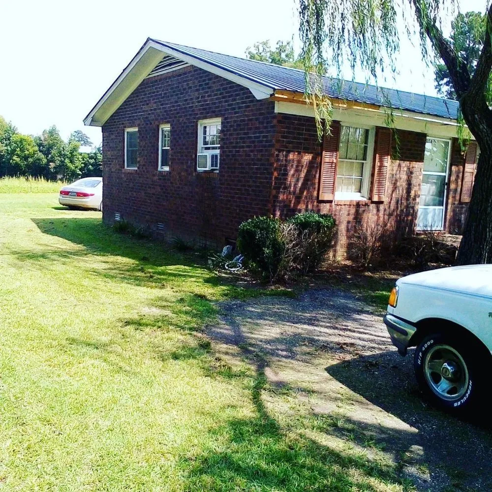 Top-rated landscaping services in Darlington, SC - Spates Bros Lawn Care