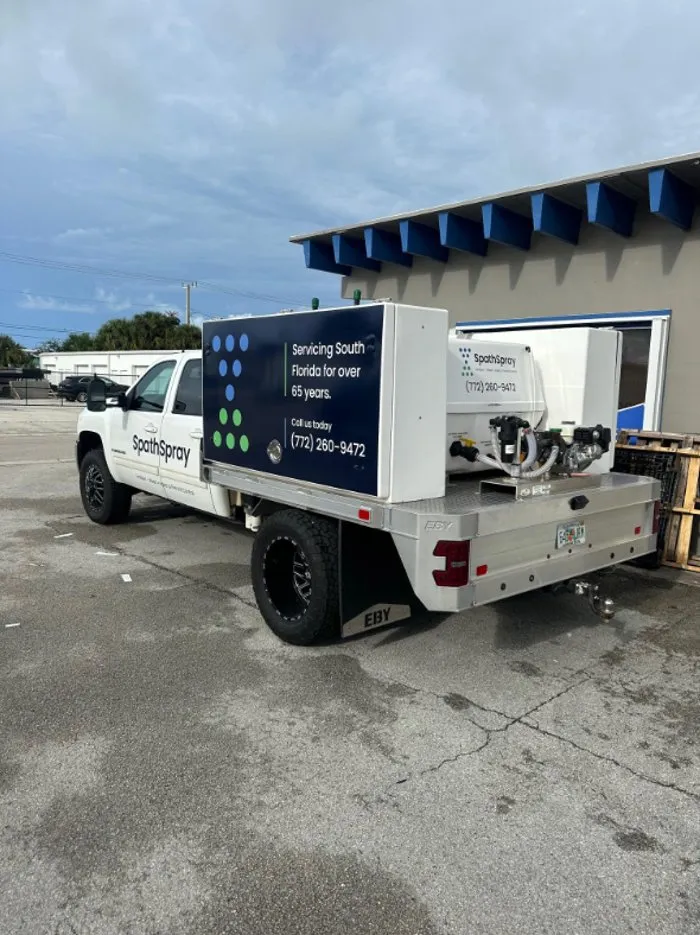 Affordable lawn care service for homes in Hobe Sound, FL by Spath Spray