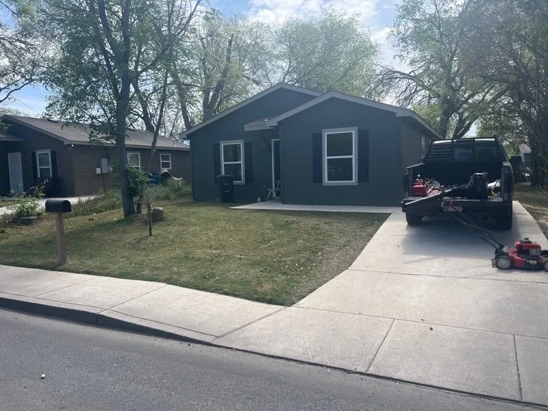 Expert lawn care service in San Antonio, TX by Spd Lawn Care