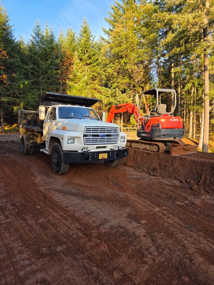 Top-rated yard cleanup service for outdoor upgrades across Hillsboro, OR - Spearhead Construction