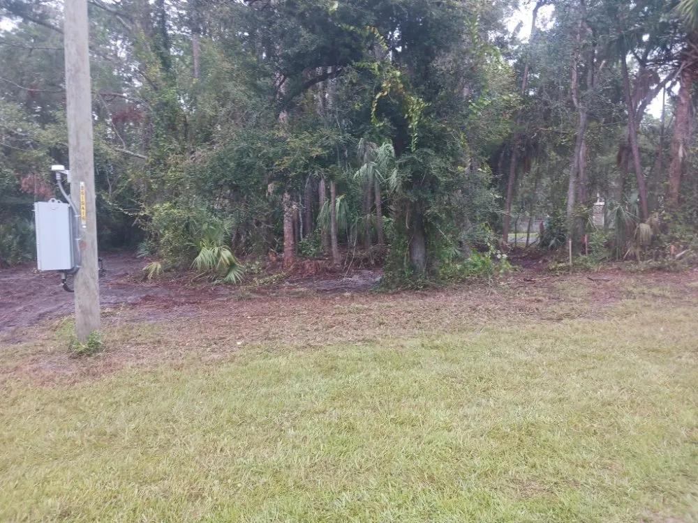 Reliable landscaping services for homes in Homosassa, FL by Spearing Site Prep