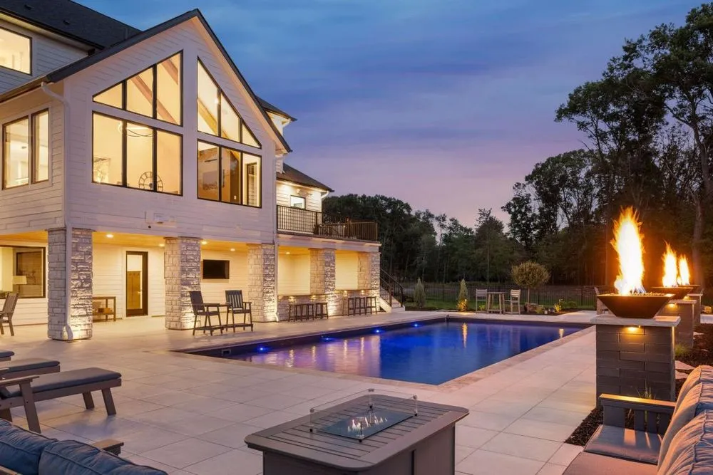 Expert yard cleanup service in Rogers, MN by Spear's Landscape