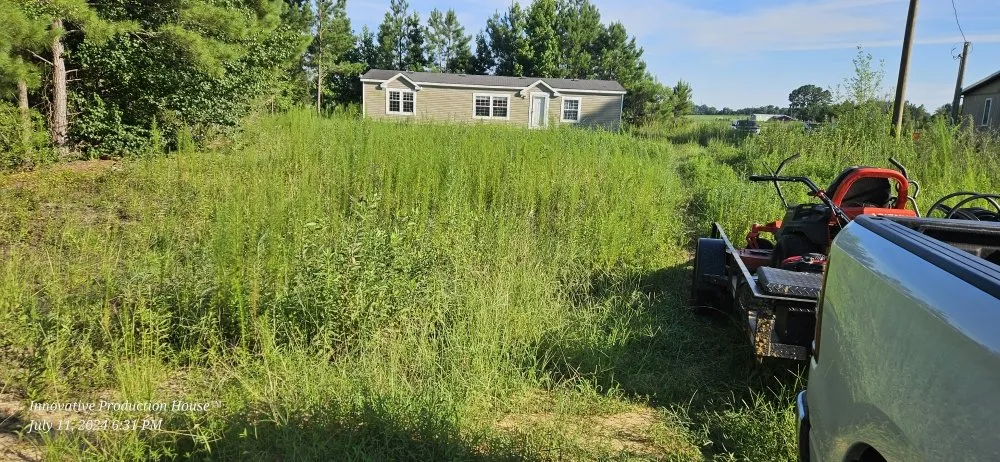 Custom yard maintenance experts serving Warwick, GA - Spears Outdoor Services