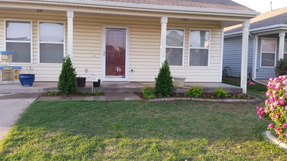 Reliable lawn mowing service experts serving Oklahoma City, OK - Special T Landscaping