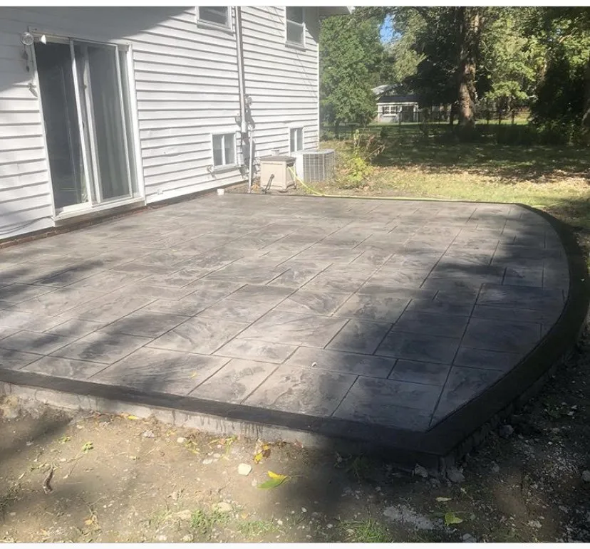 Custom landscape design for year-round maintenance across Chesterland, OH - Specialized Concrete