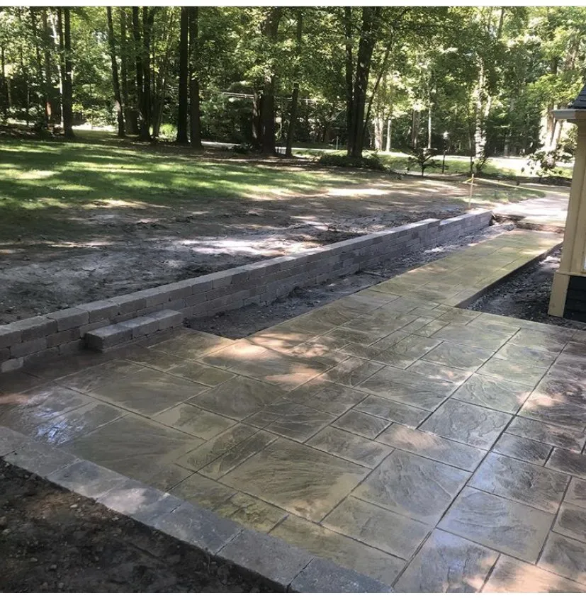 Local residential landscaping in Chesterland, OH by Specialized Concrete