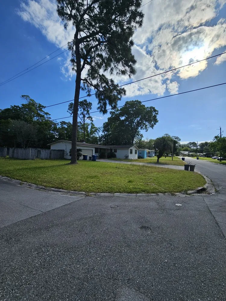 Top-rated lawn mowing service in Green Cove Springs, FL - Specialized Landscape and Maintenance