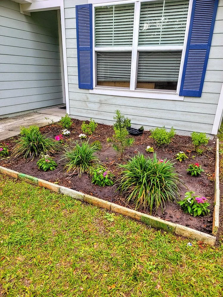 Expert landscape design experts serving Green Cove Springs, FL - Specialized Landscape and Maintenance