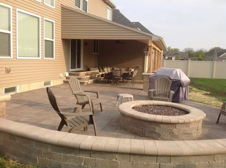 Affordable landscaping services experts serving North Ridgeville, OH - Specialscapes