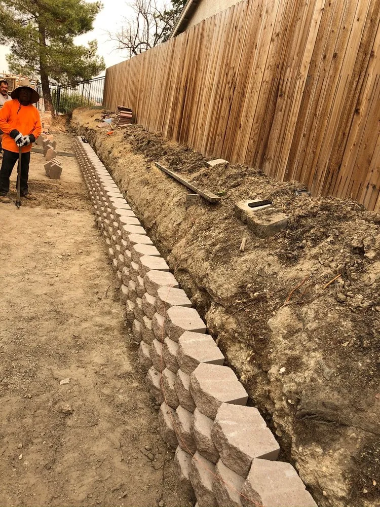 Custom yard maintenance experts serving Riverside, CA - Specialty Builders