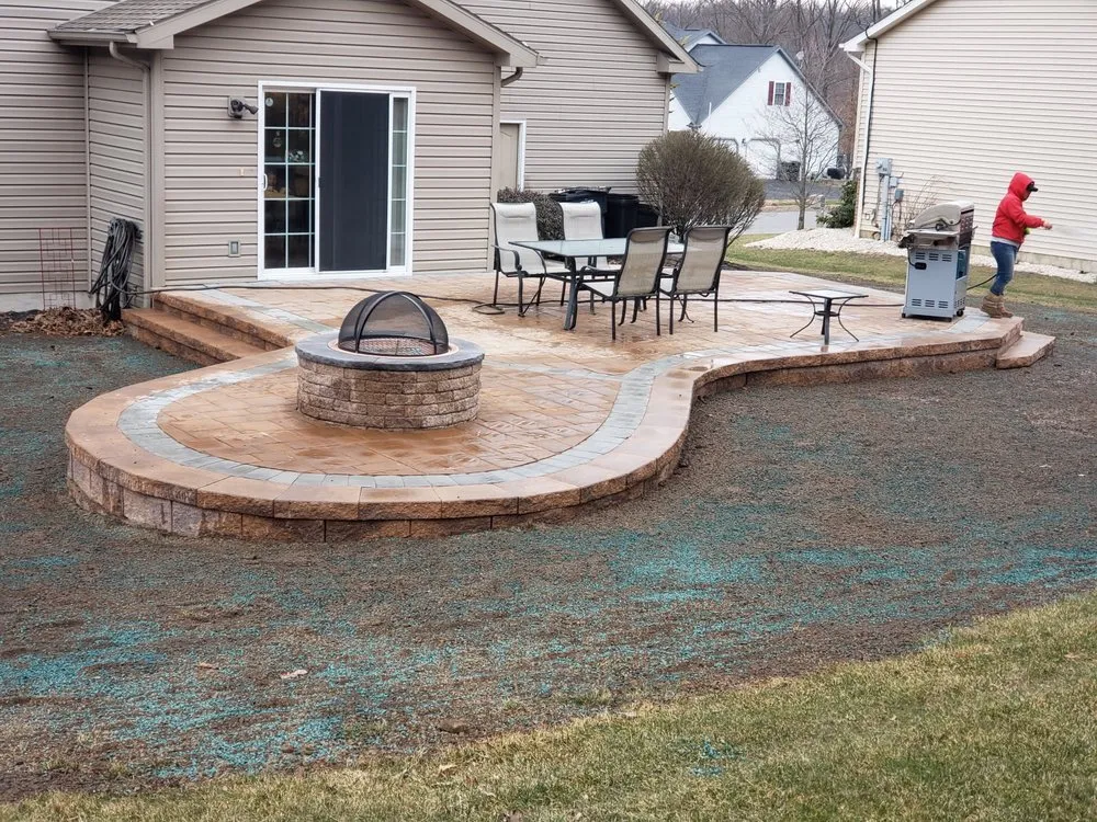 Reliable yard maintenance experts serving Hazleton, PA - Speedy Garcia Landscaping Corp