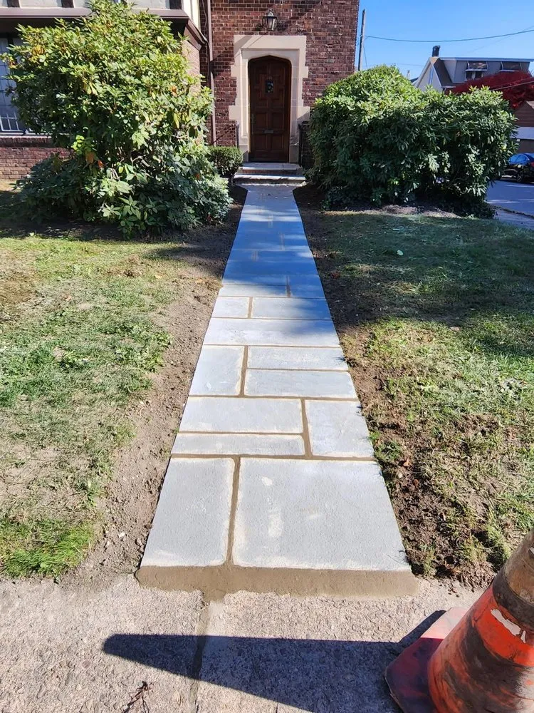 Top-rated yard cleanup service in Hazleton, PA - Speedy Garcia Landscaping Corp