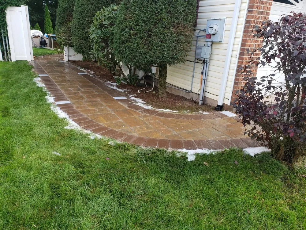 Affordable outdoor landscaping in Hazleton, PA by Speedy Garcia Landscaping Corp