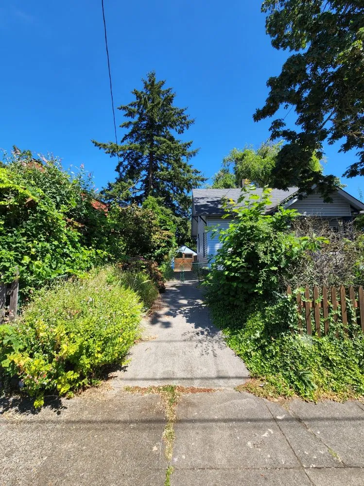 Top-rated landscape design in Gresham, OR - Speedy Trail Services