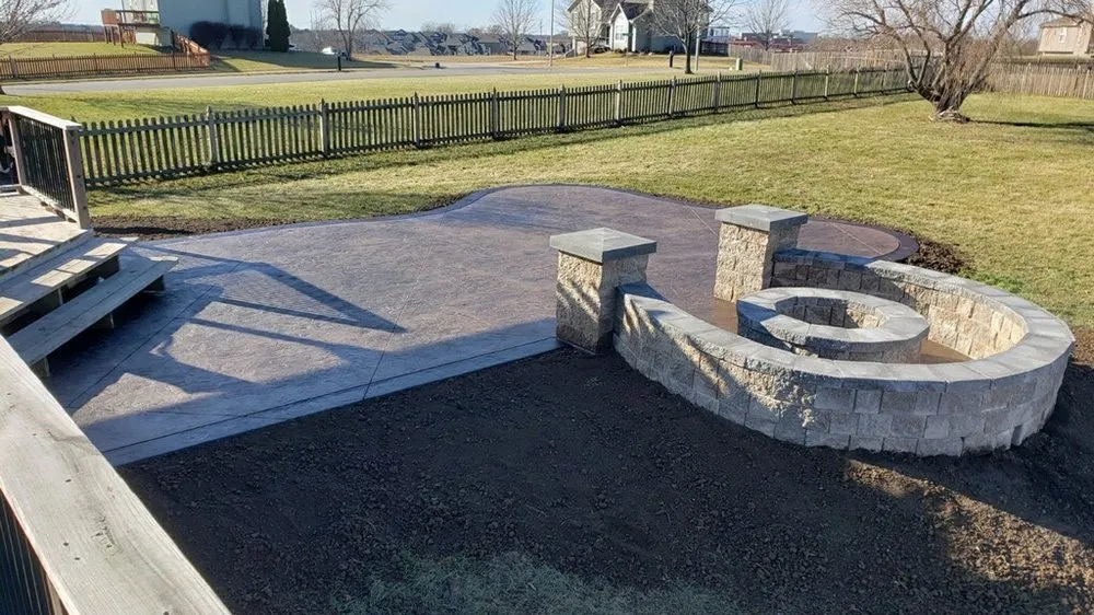 Top-rated landscape installation experts serving Kansas City, MO - SpeedyBlades Contracting & Design