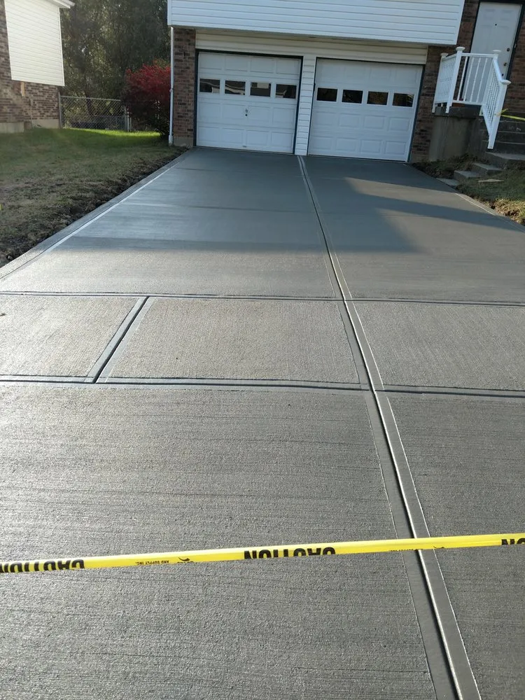 Local landscape design in Lindenwald, OH by Speedy's Landscaping and decorative concrete