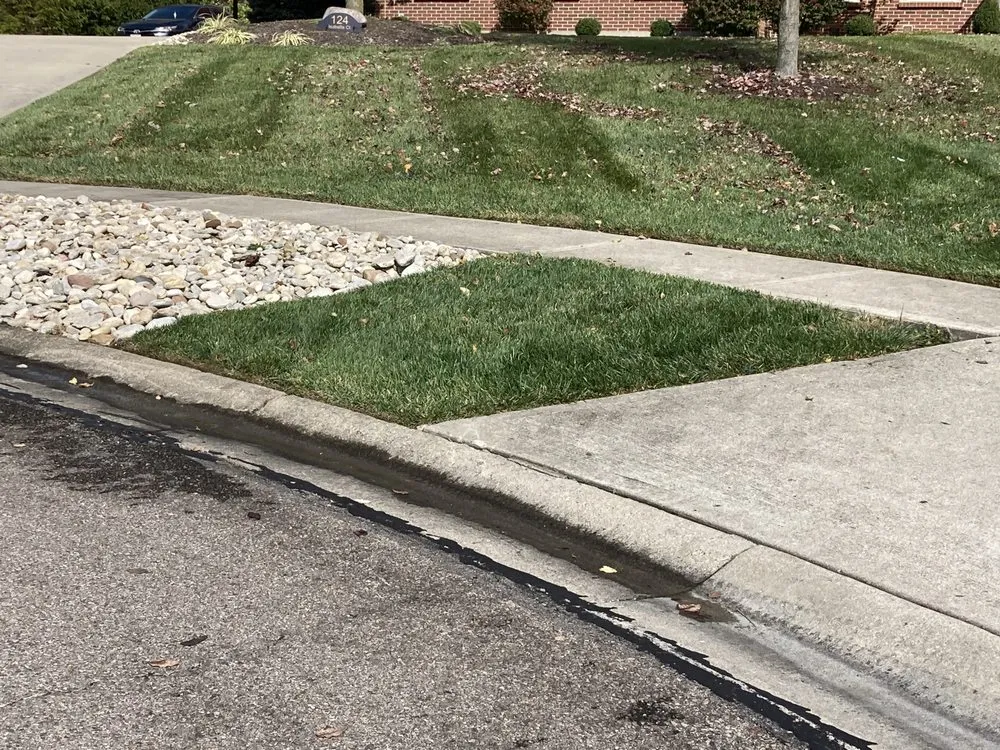 Custom lawn care service near you in Lindenwald, OH by Speedy's Landscaping and decorative concrete