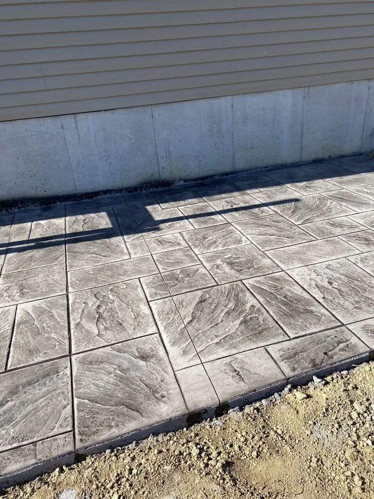 Local residential landscaping experts serving Lindenwald, OH - Speedy's Landscaping and decorative concrete