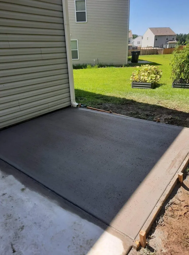 Custom lawn care service in Moncks Corner, SC - Spell Landscaping and Concrete