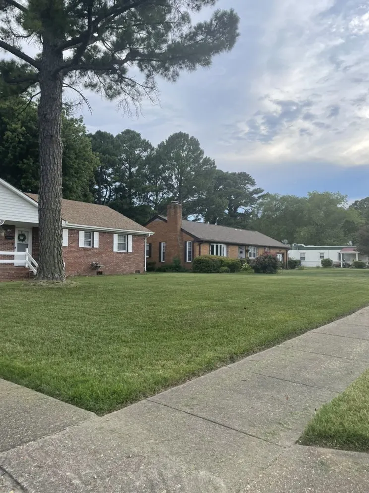 Affordable landscape design for homes across Norfolk, VA - Speller Lawn Services