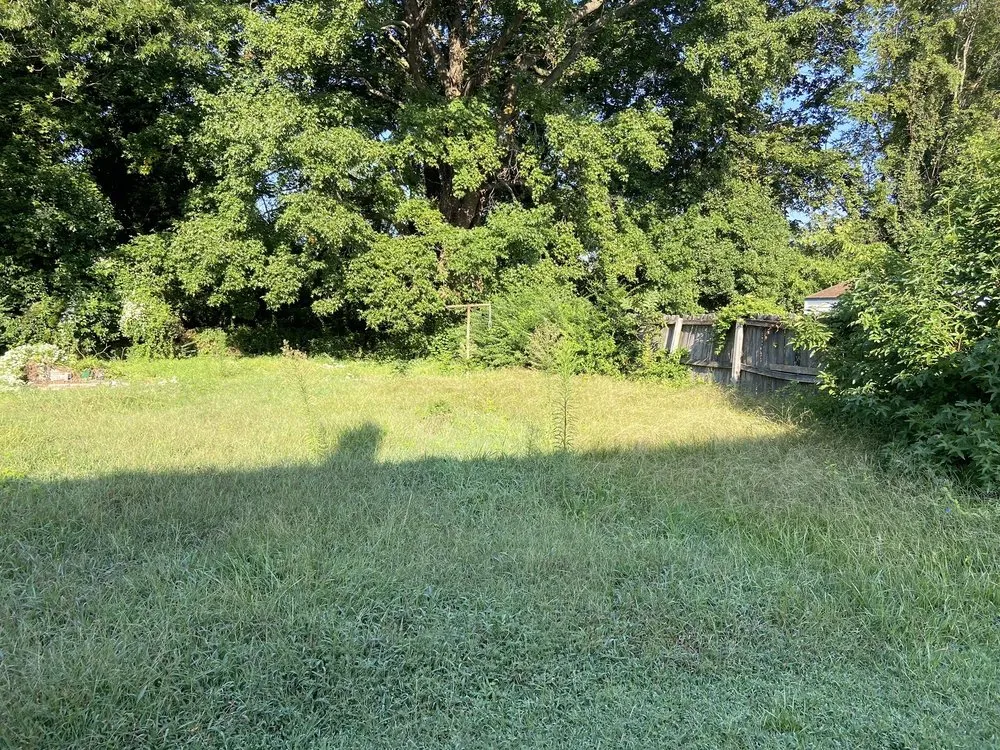 Custom outdoor landscaping experts serving Norfolk, VA - Speller Lawn Services