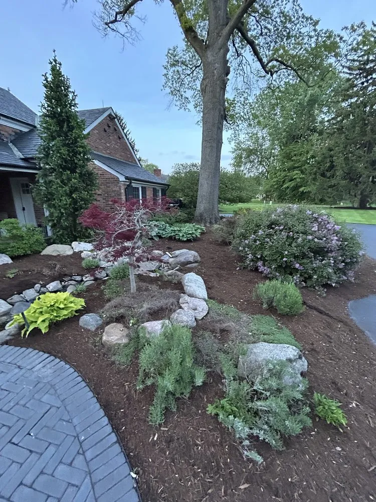 Expert garden landscaping experts serving Ottawa Lake, MI - Spencer Lawn & Landscape