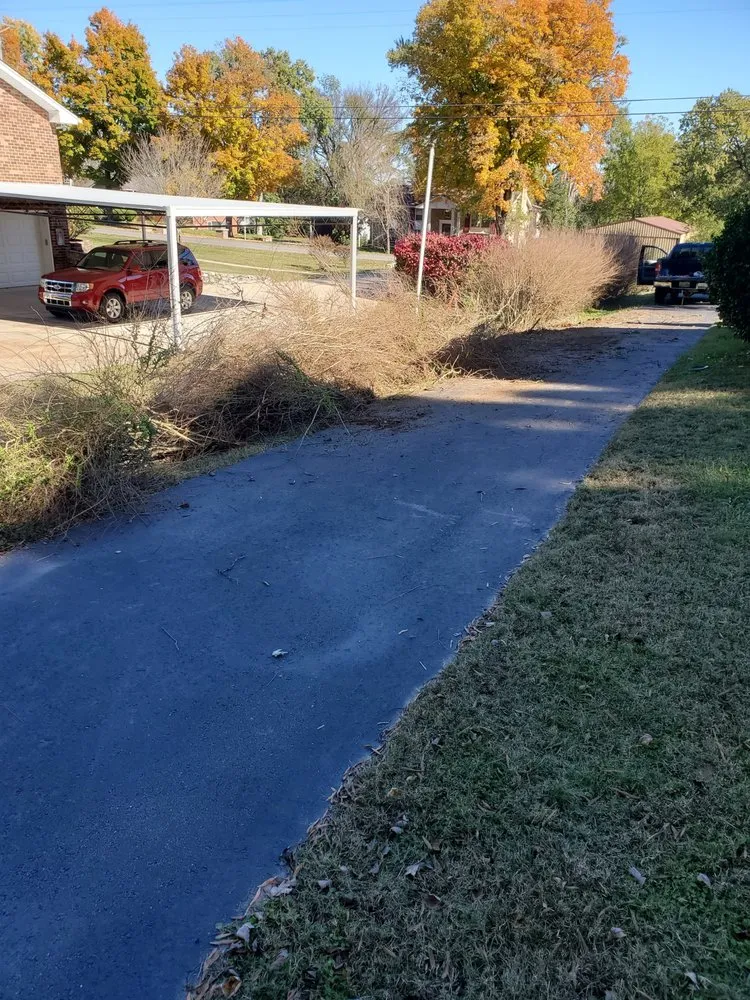 Affordable yard cleanup service experts serving Hermitage, TN - Spencer Service’s