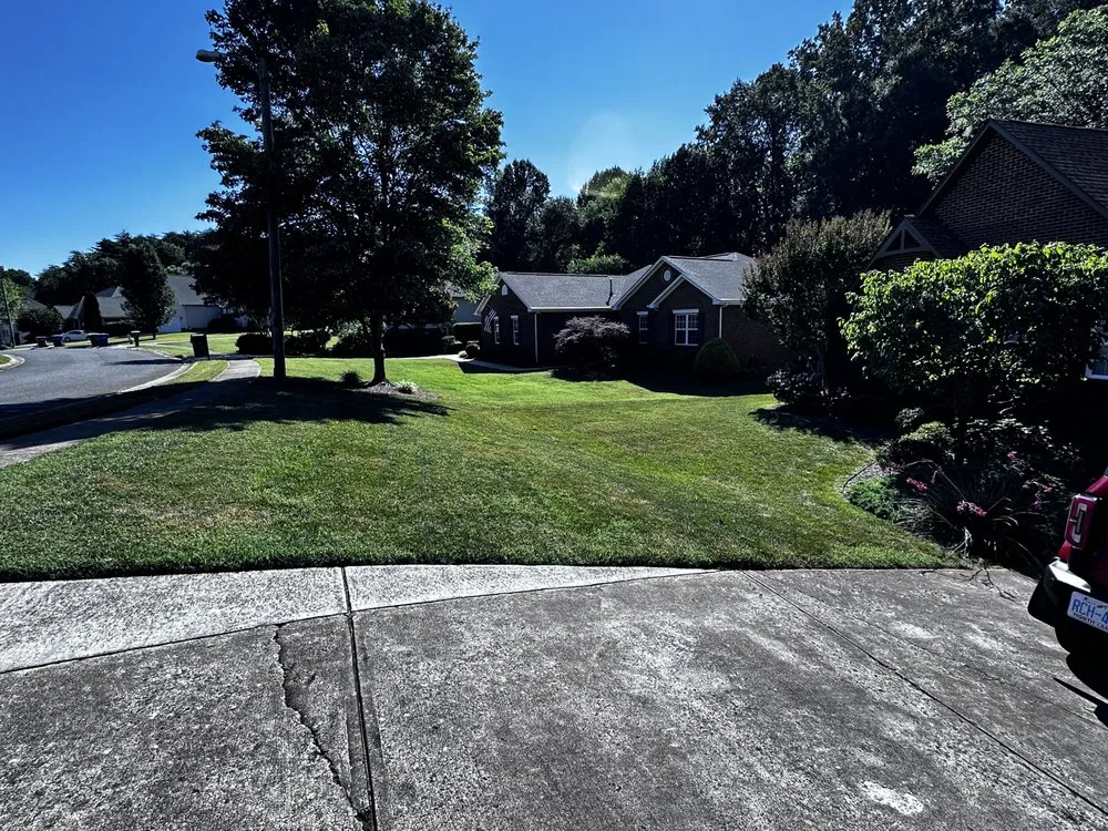 Professional lawn mowing service in Mount Holly, NC - Spencer’s Lawn Care