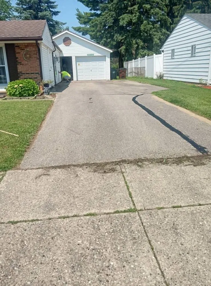 Custom lawn mowing service in Enon, OH by Spicer’s Outdoor Pro Solutions