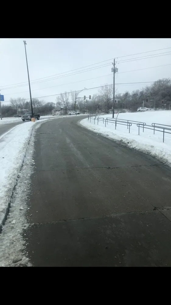 Top-rated garden landscaping for beautiful yards across Iowa City, IA - Spindrift Lawn And Snow