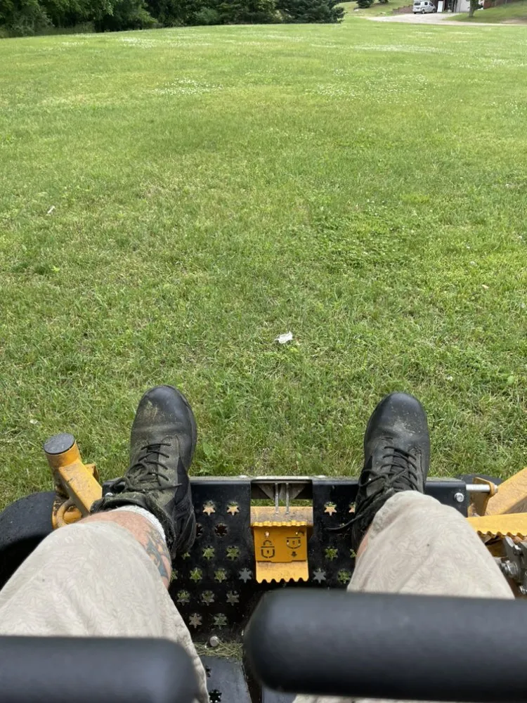 Local yard cleanup service in Niles, MI by Spiro Scapes