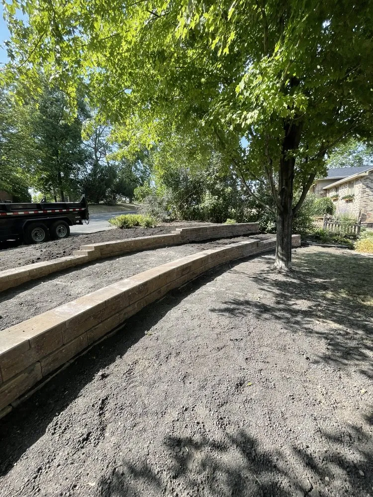 Top-rated yard maintenance in Waconia, MN - Splitting Image Hardscapes