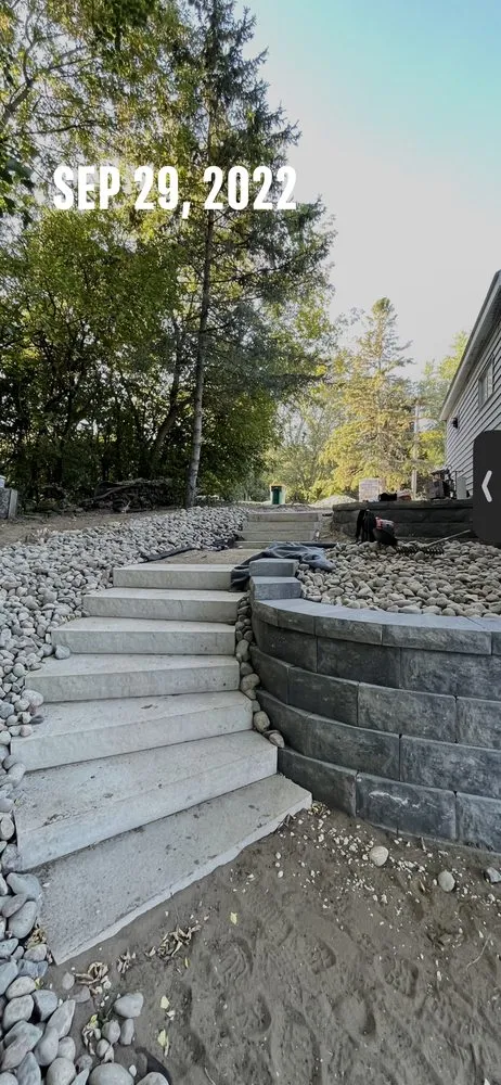 Expert landscape design with custom design in Waconia, MN by Splitting Image Hardscapes